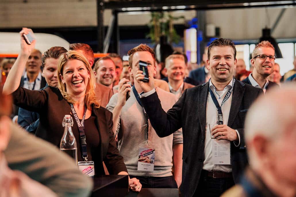 Opening pand Taks Handling Systems